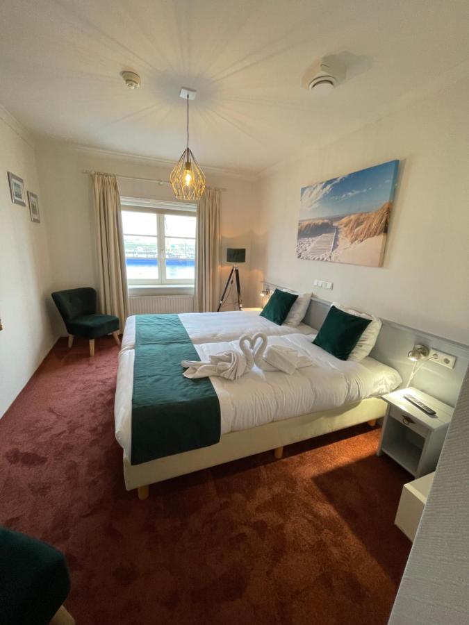 Havenhotel At Sea Texel Oudeschild Екстериор снимка