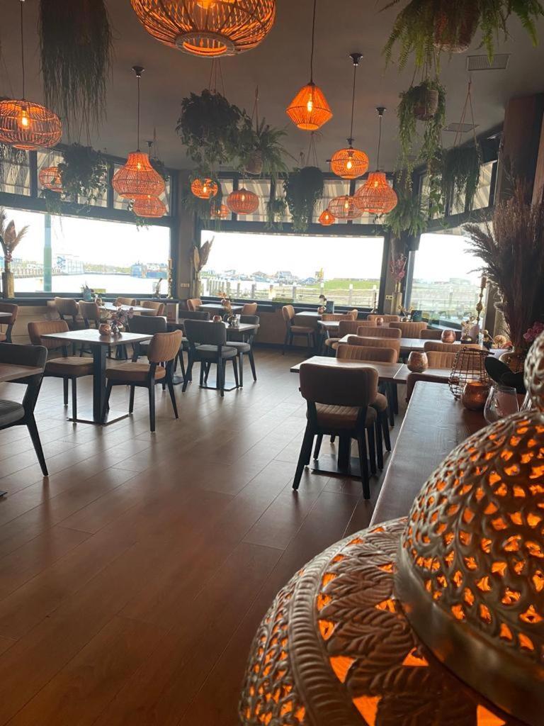 Havenhotel At Sea Texel Oudeschild Екстериор снимка