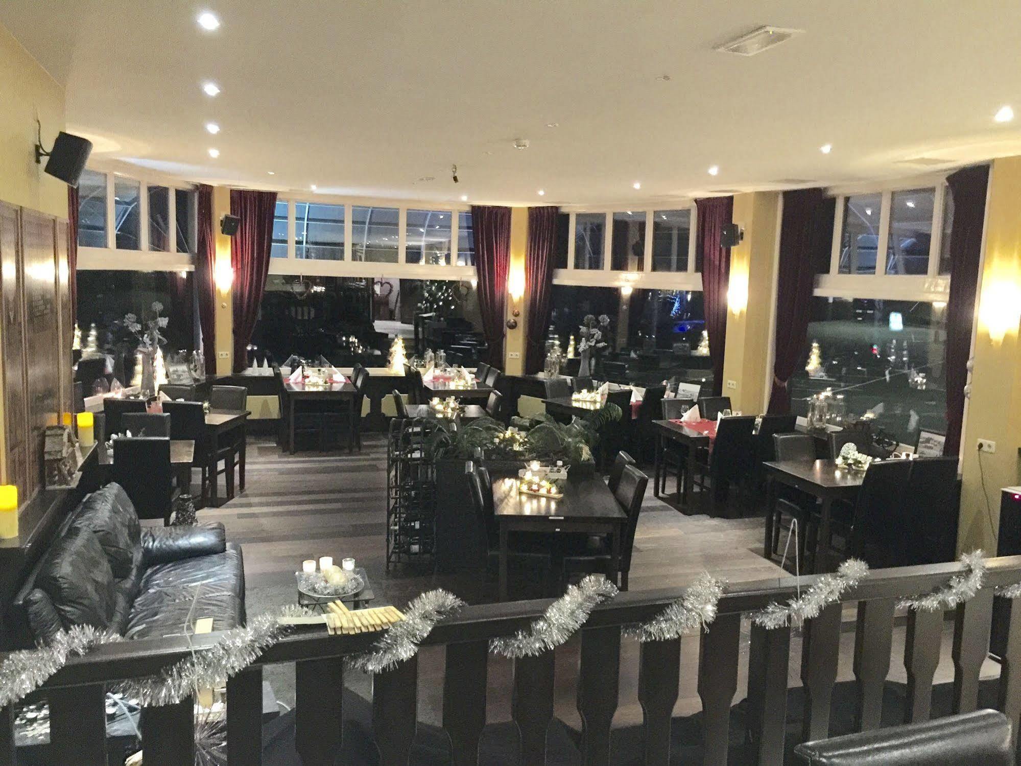 Havenhotel At Sea Texel Oudeschild Екстериор снимка