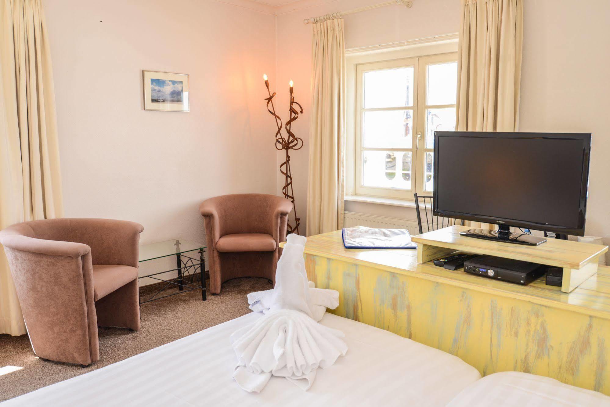 Havenhotel At Sea Texel Oudeschild Екстериор снимка